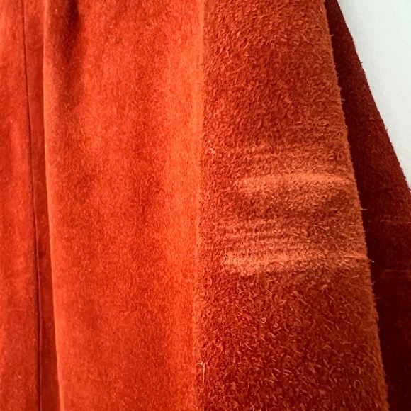 Vintage Tan Suede Cape – Lined – Zip Front – OS - Picture 7 of 9